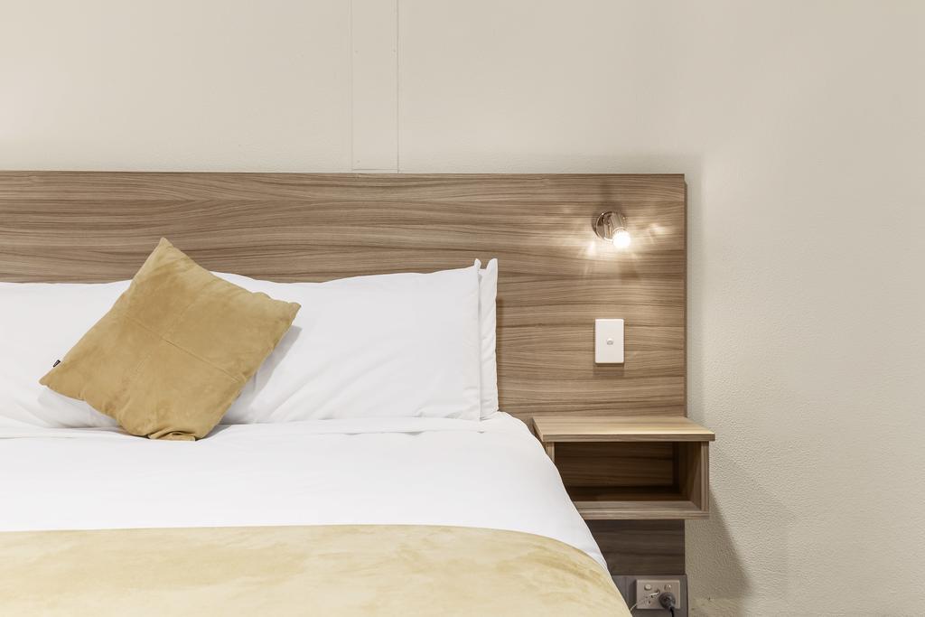 Executive Queen Room